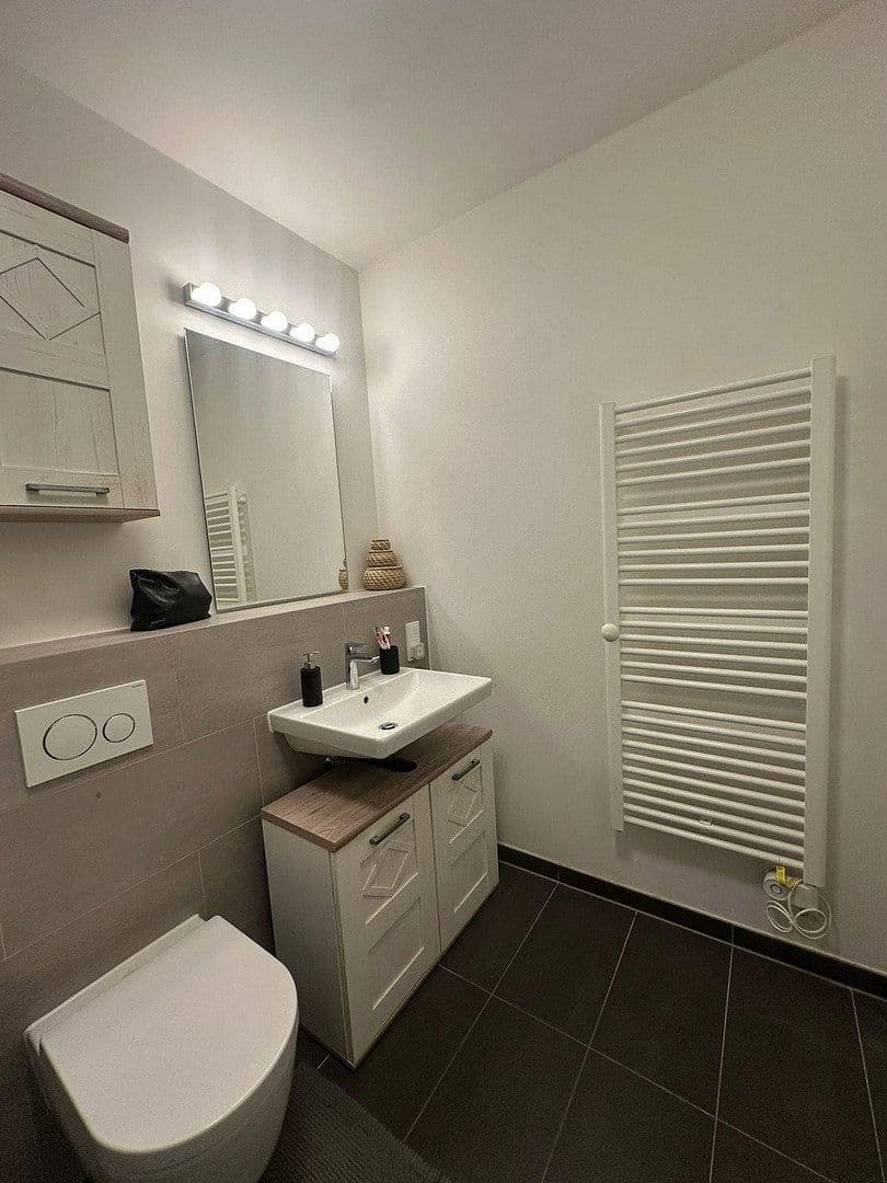 Prenájom bytu 2-izbový 62 m², Fritz-Bauer-Str. 21, Bonn, Severné Porýnie - Westfálsko Prenájom bytu 2-izbový 62 m², Fritz-Bauer-Str. 21, Bonn, Severné Porýnie - Westfálsko