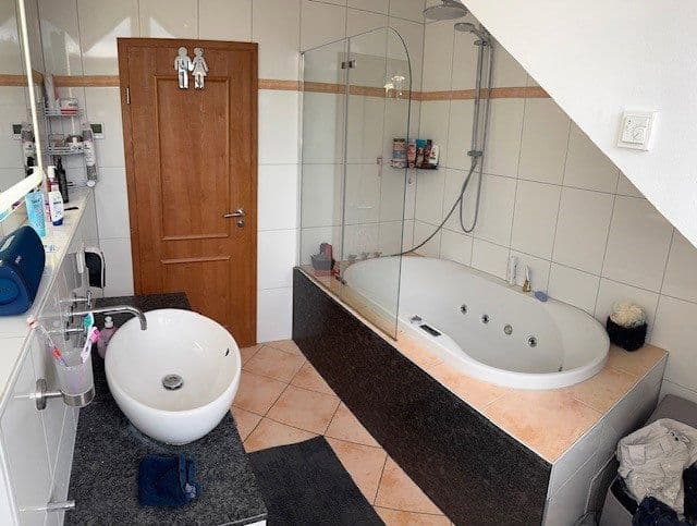Predaj domu 153 m², pozemek 273 m², Seeheim-Jugenheim, Hesensko Predaj domu 153 m², pozemek 273 m², Seeheim-Jugenheim, Hesensko
