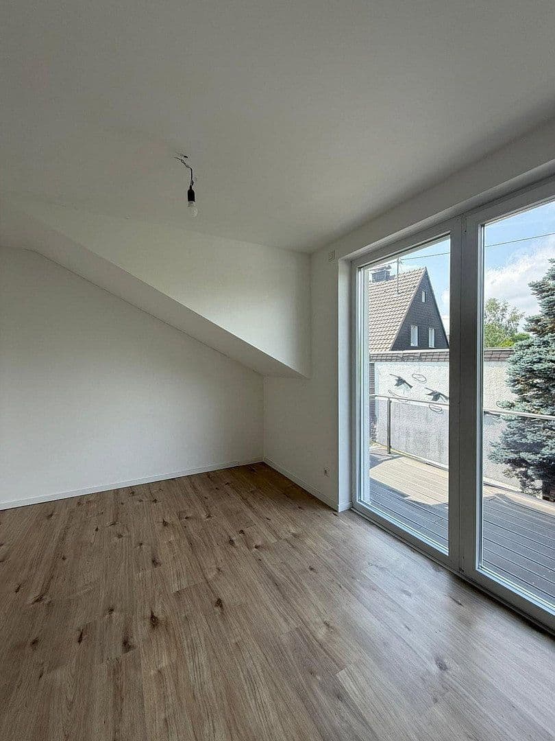 Prenájom bytu 3-izbový 75 m², Bergneustadt, Severné Porýnie - Westfálsko Prenájom bytu 3-izbový 75 m², Bergneustadt, Severné Porýnie - Westfálsko