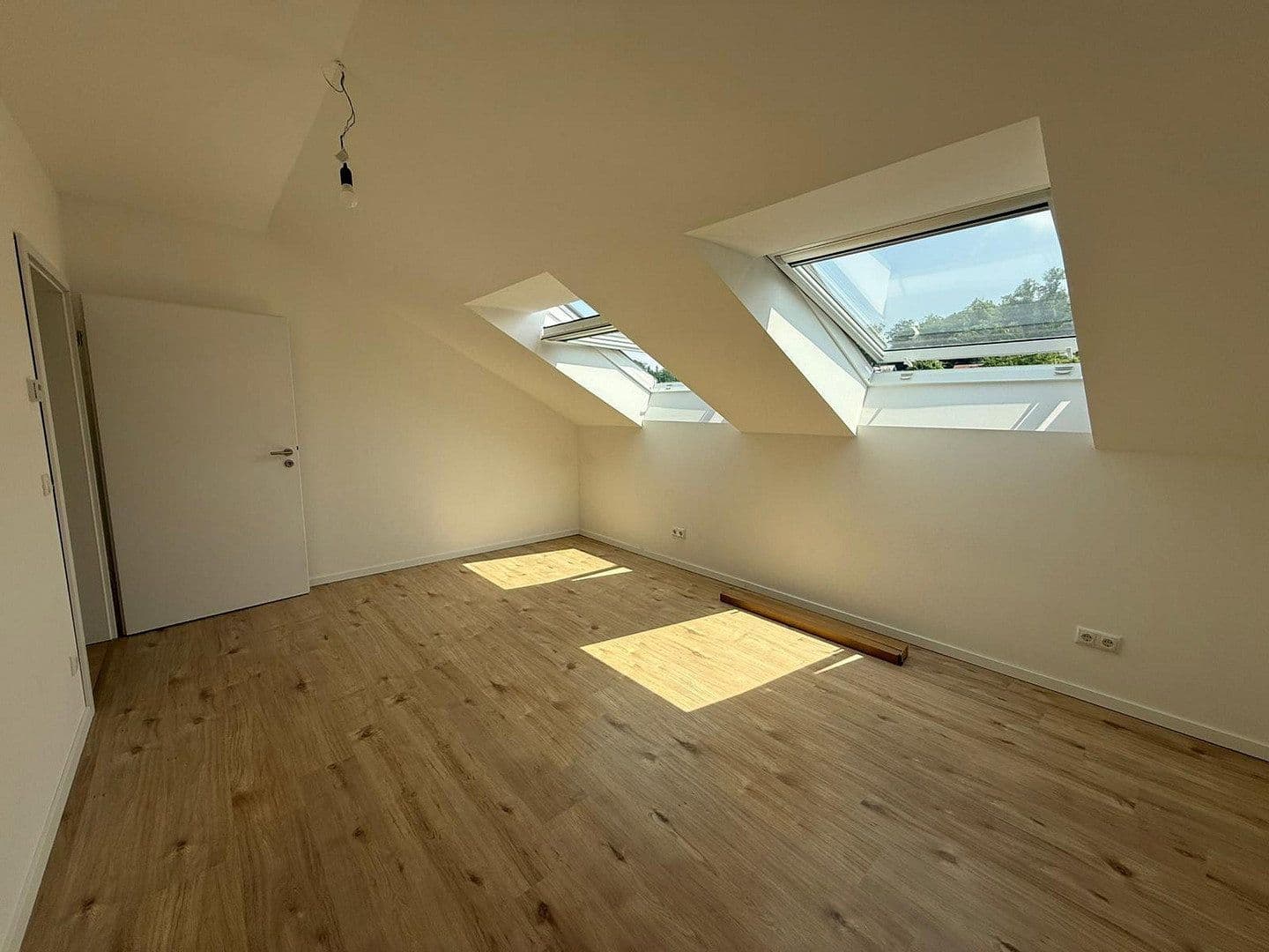 Prenájom bytu 3-izbový 75 m², Bergneustadt, Severné Porýnie - Westfálsko Prenájom bytu 3-izbový 75 m², Bergneustadt, Severné Porýnie - Westfálsko