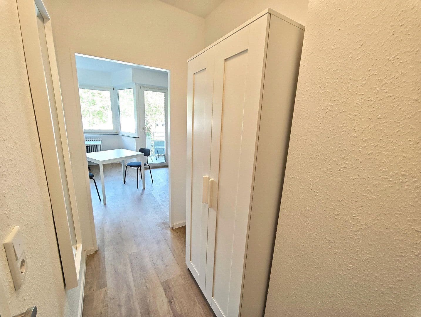Prenájom bytu 1-izbový 33 m², Augustaanlage 40, Mannheim, Bádensko-Wurttembersko Prenájom bytu 1-izbový 33 m², Augustaanlage 40, Mannheim, Bádensko-Wurttembersko