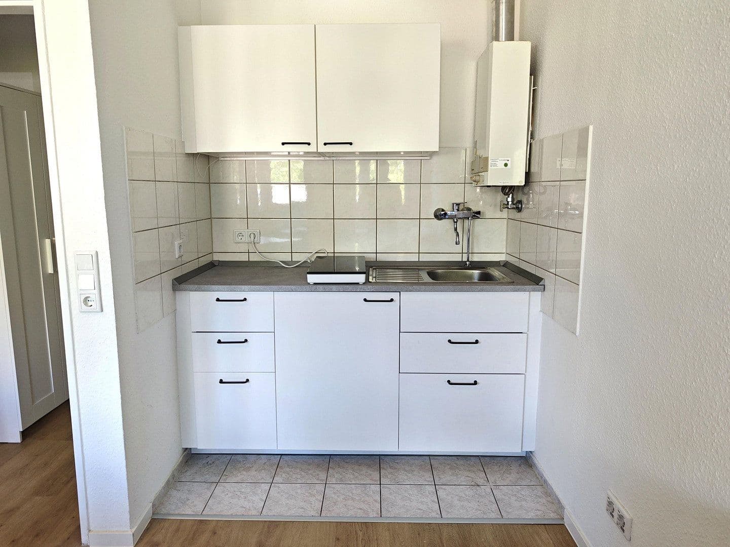 Prenájom bytu 1-izbový 33 m², Augustaanlage 40, Mannheim, Bádensko-Wurttembersko Prenájom bytu 1-izbový 33 m², Augustaanlage 40, Mannheim, Bádensko-Wurttembersko