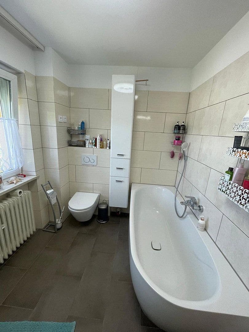 Predaj domu 135 m², pozemek 312 m², Kirchseeoner Weg 51, Kirchseeon, Bavorsko Predaj domu 135 m², pozemek 312 m², Kirchseeoner Weg 51, Kirchseeon, Bavorsko