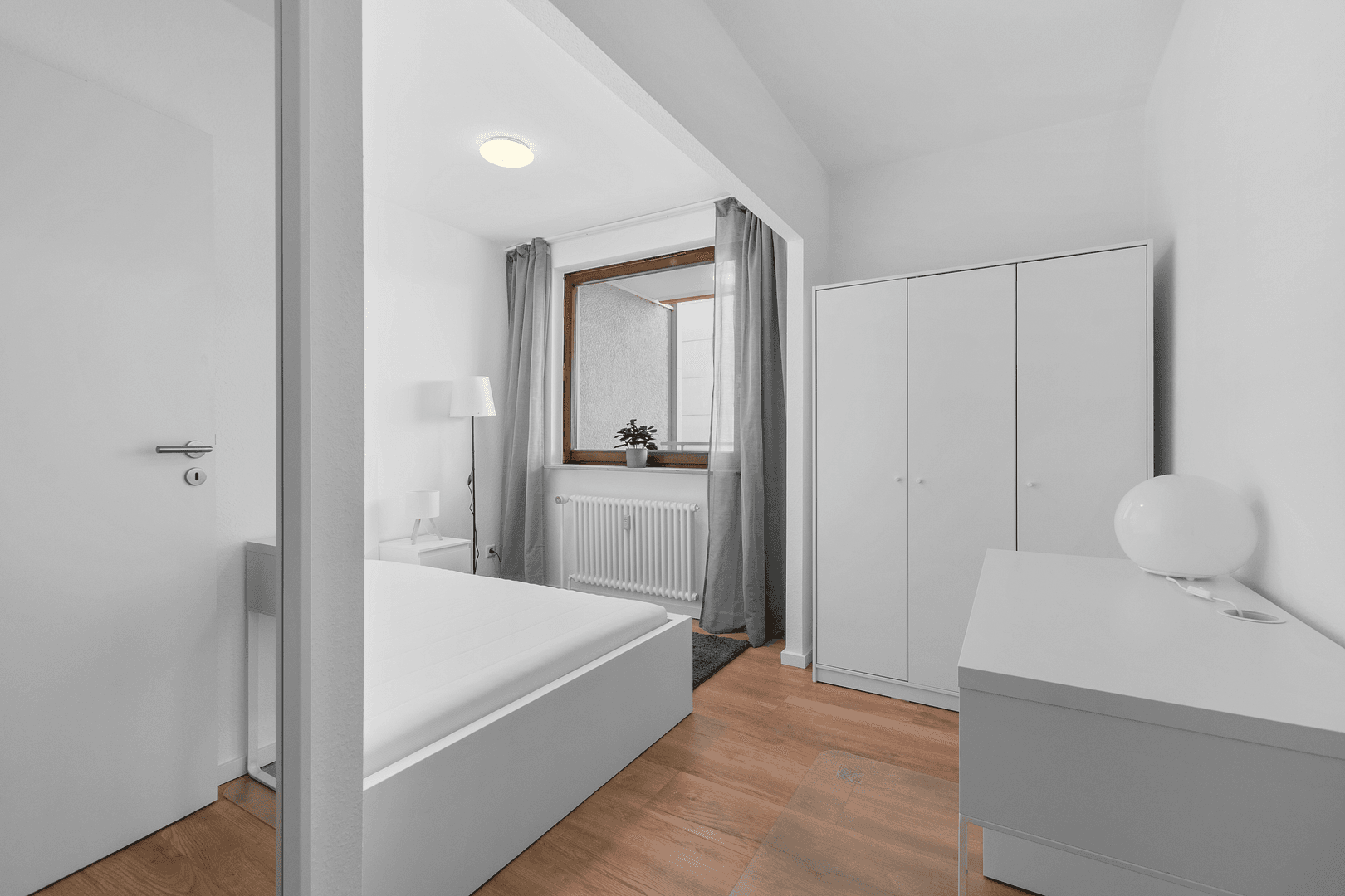 Prenájom bytu 82 m², Im Mainfeld 40, Frankfurt am Main, Hesensko Prenájom bytu 82 m², Im Mainfeld 40, Frankfurt am Main, Hesensko