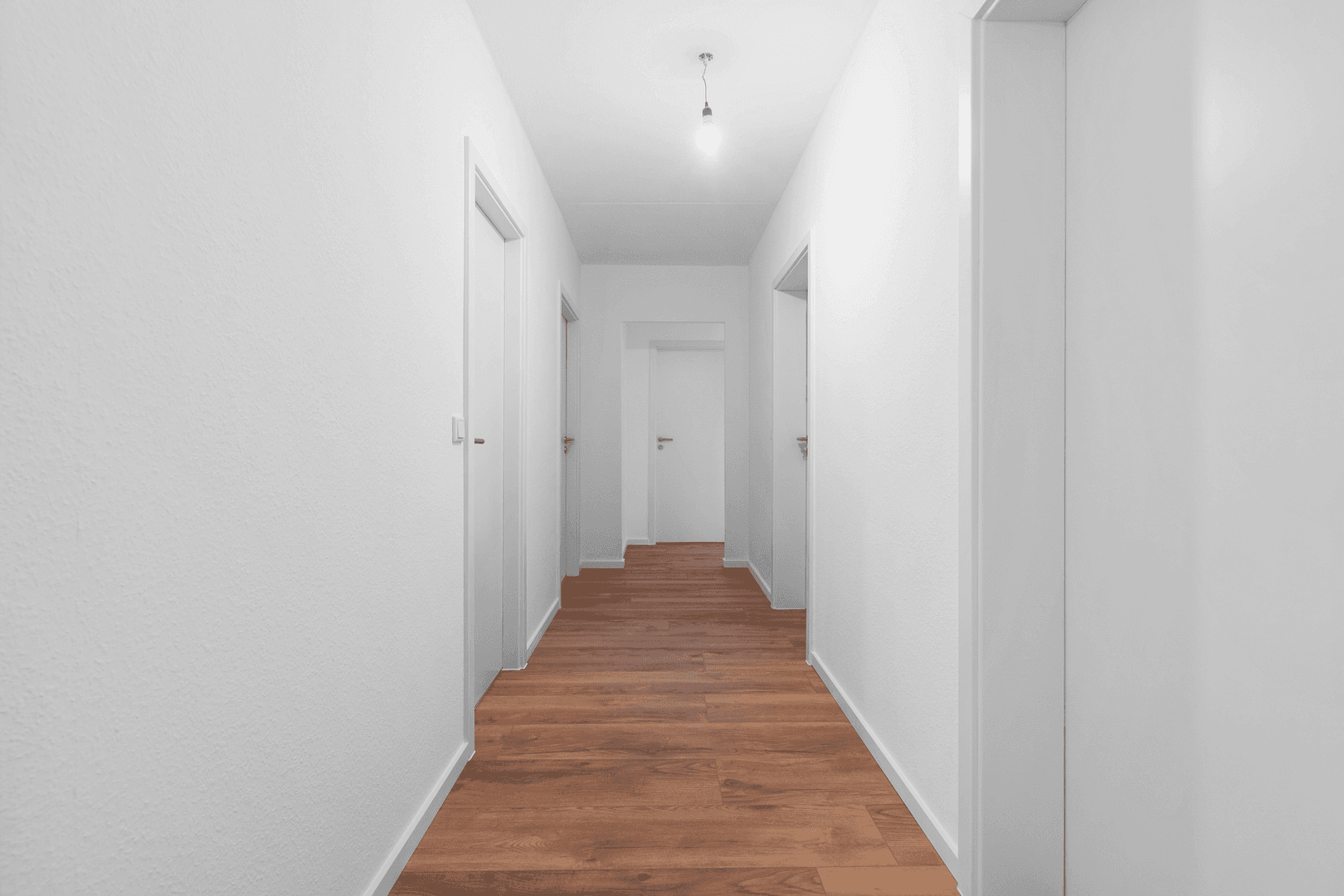 Prenájom bytu 82 m², Im Mainfeld 40, Frankfurt am Main, Hesensko Prenájom bytu 82 m², Im Mainfeld 40, Frankfurt am Main, Hesensko