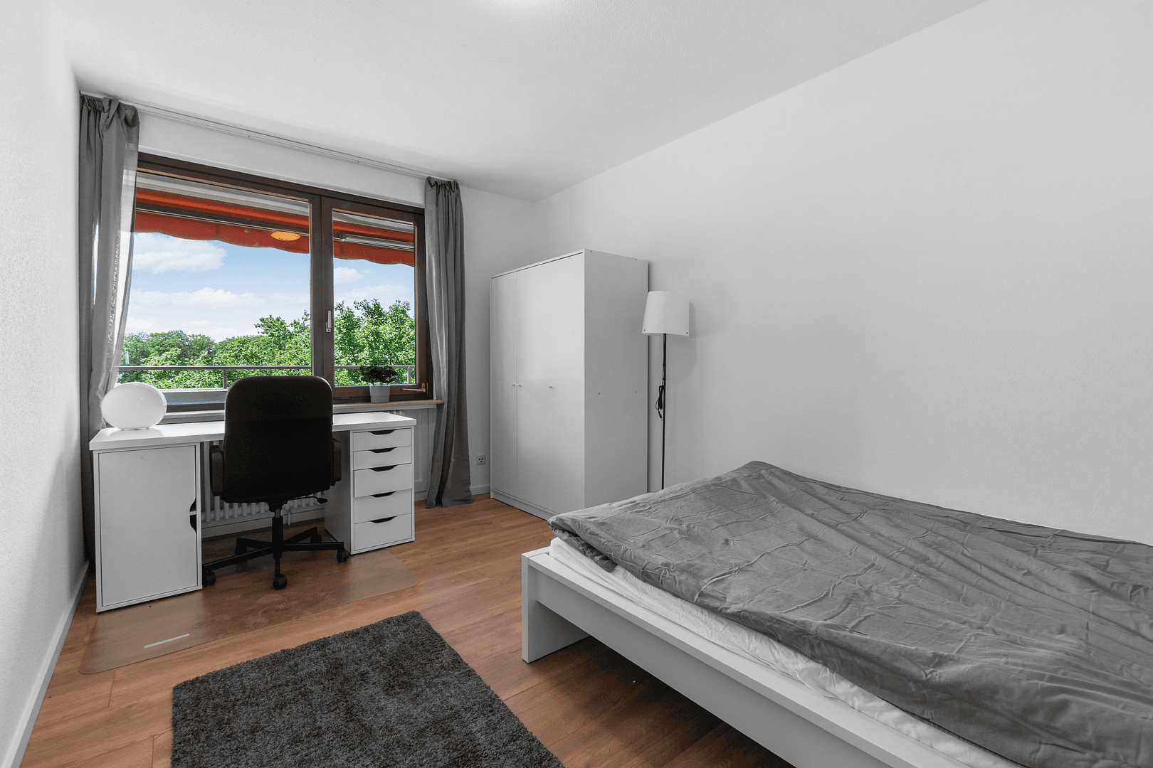 Prenájom bytu 82 m², Im Mainfeld 40, Frankfurt am Main, Hesensko Prenájom bytu 82 m², Im Mainfeld 40, Frankfurt am Main, Hesensko