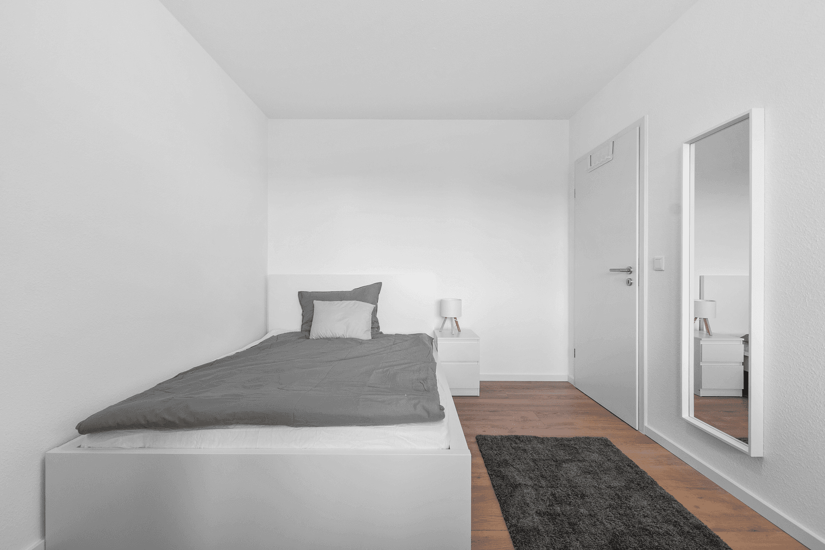 Prenájom bytu 82 m², Im Mainfeld 40, Frankfurt am Main, Hesensko Prenájom bytu 82 m², Im Mainfeld 40, Frankfurt am Main, Hesensko