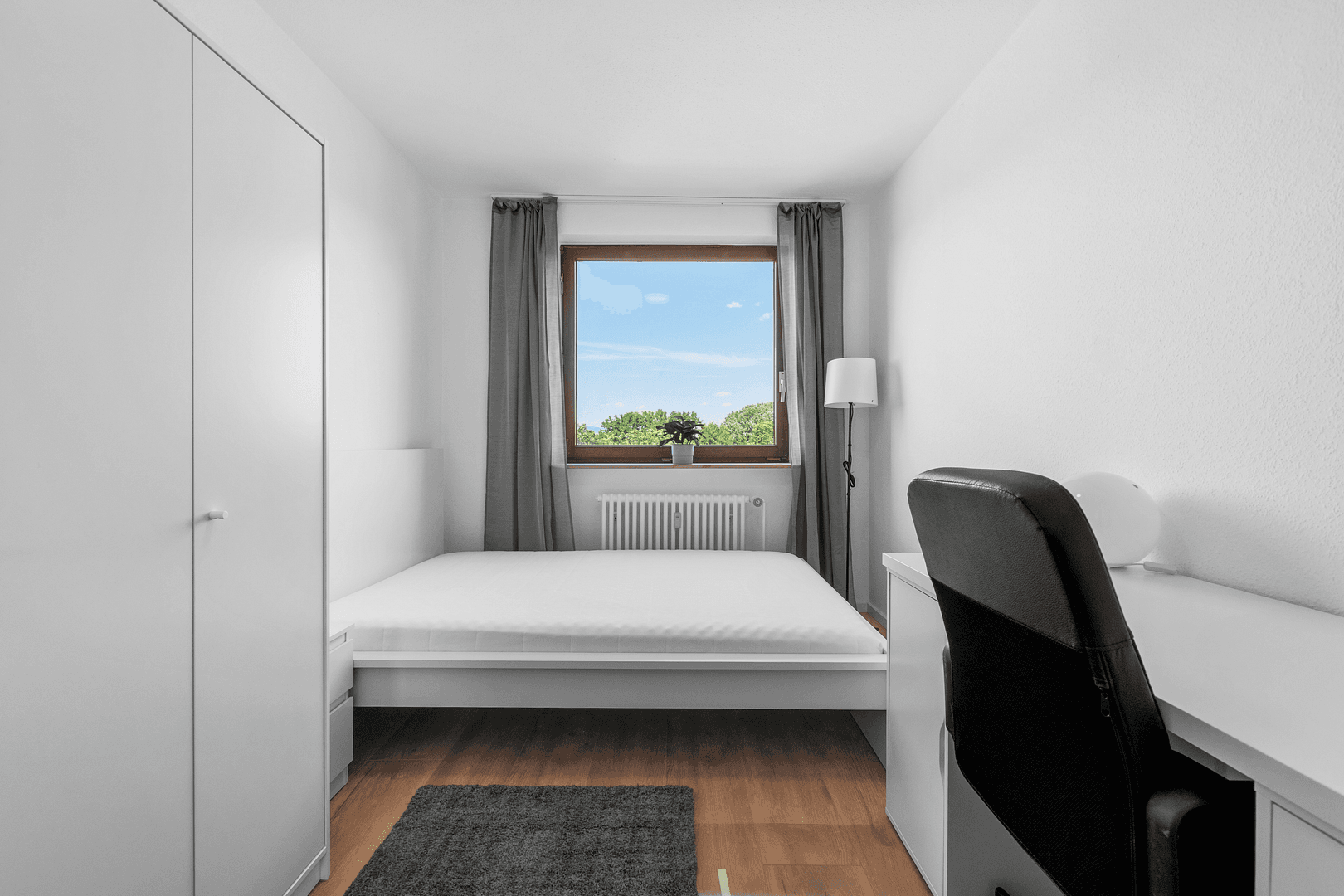 Prenájom bytu 82 m², Im Mainfeld 40, Frankfurt am Main, Hesensko Prenájom bytu 82 m², Im Mainfeld 40, Frankfurt am Main, Hesensko