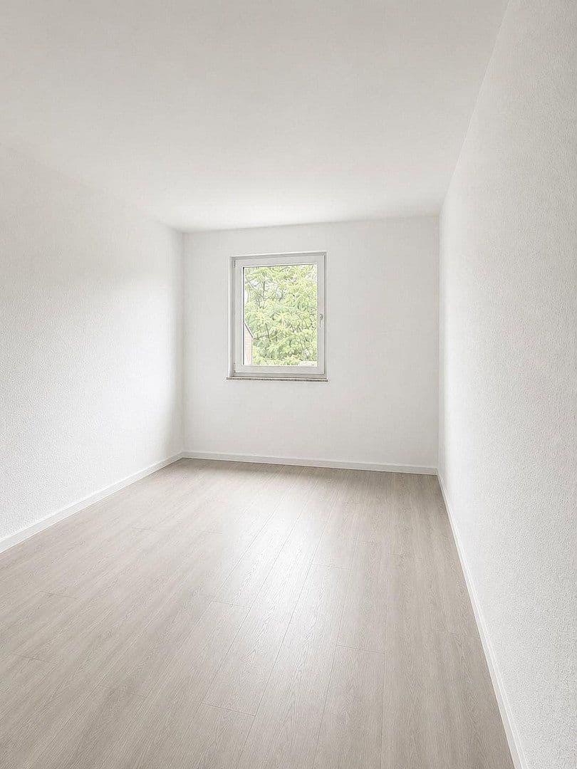 Prenájom bytu 3-izbový 77 m², Hattinger Str. 82, Bochum, Severné Porýnie - Westfálsko Prenájom bytu 3-izbový 77 m², Hattinger Str. 82, Bochum, Severné Porýnie - Westfálsko