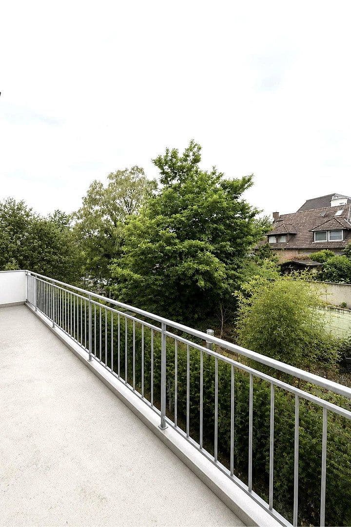 Prenájom bytu 3-izbový 77 m², Hattinger Str. 82, Bochum, Severné Porýnie - Westfálsko Prenájom bytu 3-izbový 77 m², Hattinger Str. 82, Bochum, Severné Porýnie - Westfálsko