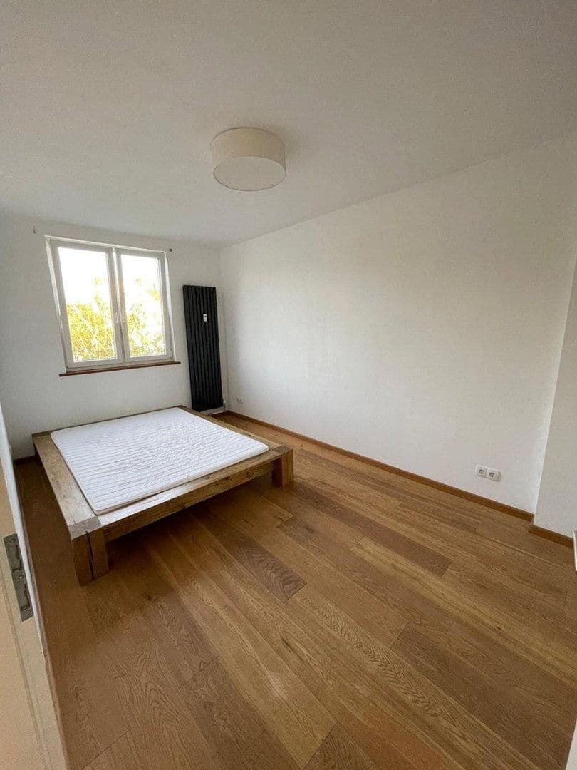 Prenájom bytu 2-izbový 53 m², Berlin, Berlín Prenájom bytu 2-izbový 53 m², Berlin, Berlín