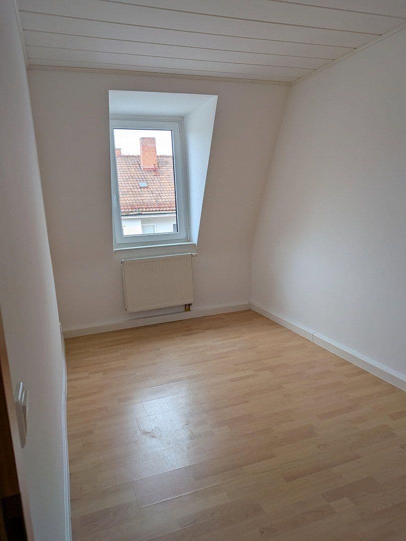 Prenájom bytu 3-izbový 65 m², Nürnberg, Bavorsko Prenájom bytu 3-izbový 65 m², Nürnberg, Bavorsko