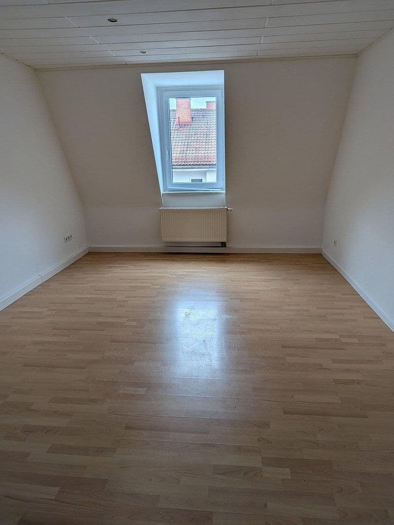 Prenájom bytu 3-izbový 65 m², Nürnberg, Bavorsko Prenájom bytu 3-izbový 65 m², Nürnberg, Bavorsko