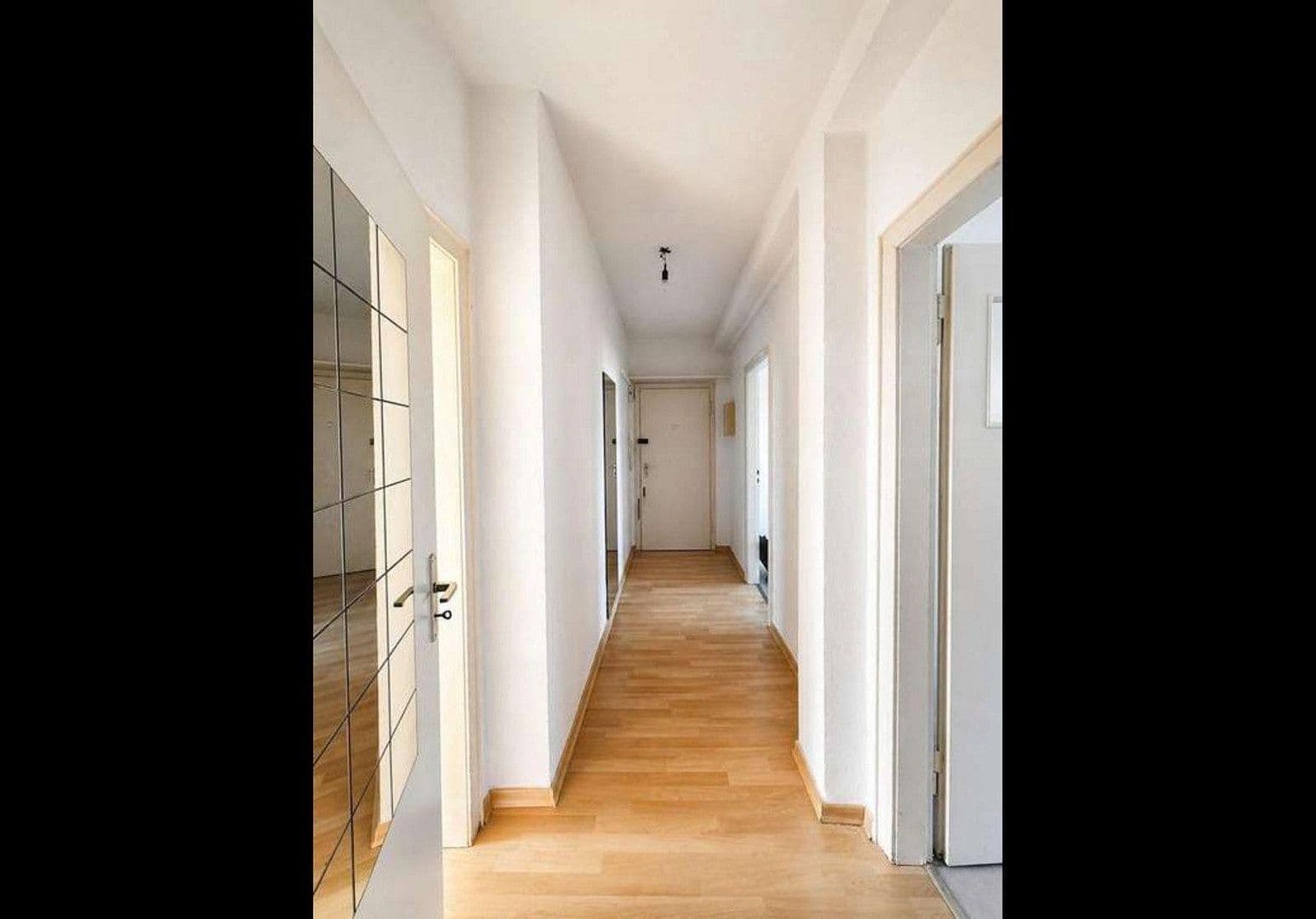 Prenájom bytu 4-izbový 105 m², Yorckstr, Düsseldorf, Severné Porýnie - Westfálsko Prenájom bytu 4-izbový 105 m², Yorckstr, Düsseldorf, Severné Porýnie - Westfálsko