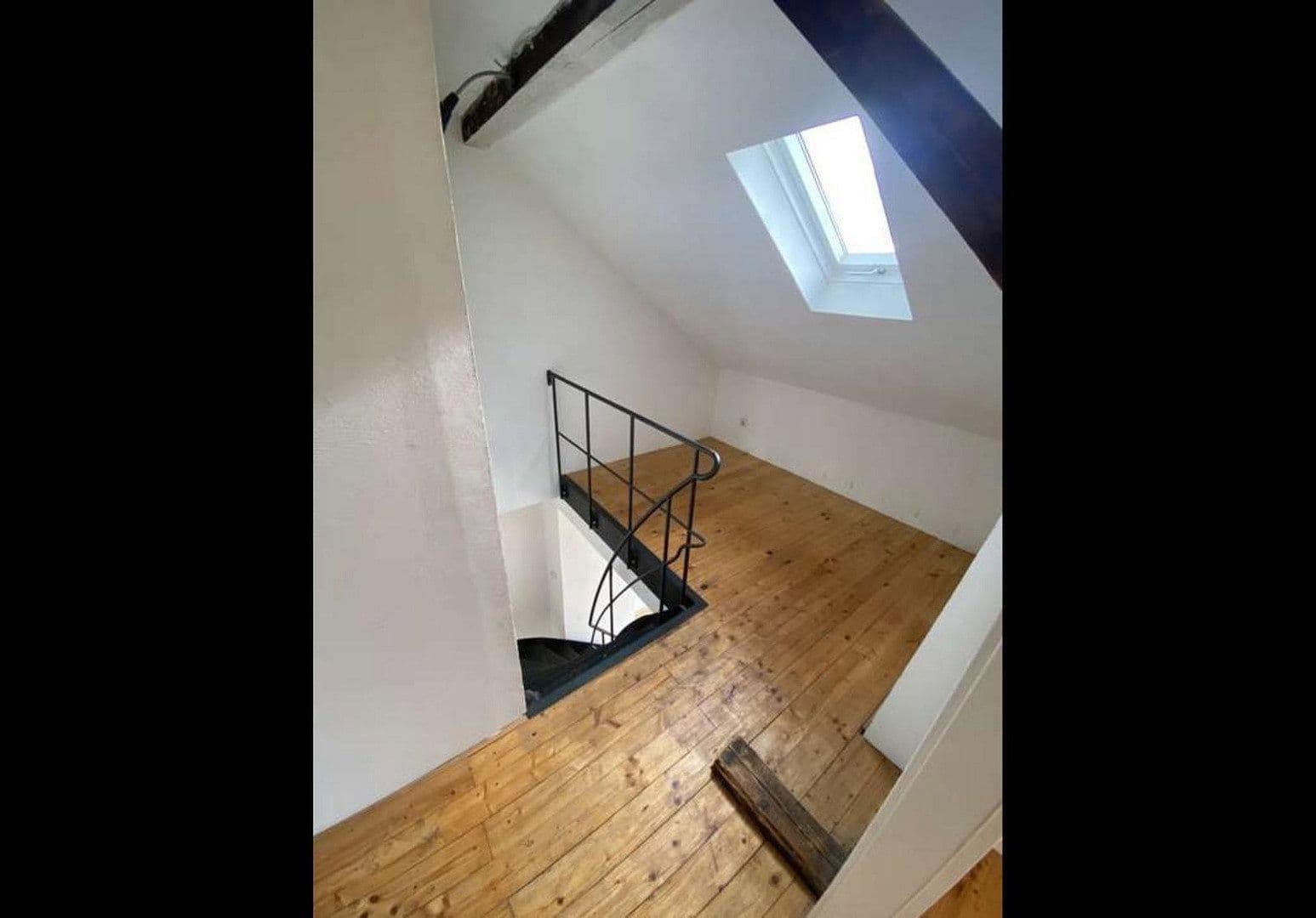 Prenájom bytu 4-izbový 105 m², Yorckstr, Düsseldorf, Severné Porýnie - Westfálsko Prenájom bytu 4-izbový 105 m², Yorckstr, Düsseldorf, Severné Porýnie - Westfálsko