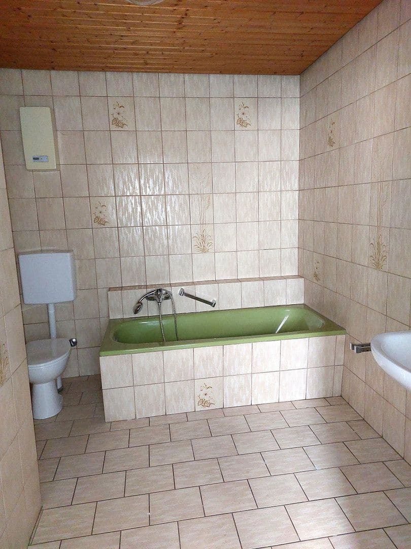 Predaj domu 117 m², pozemek 465 m², Langenlonsheim, Porýnie-Falcko Predaj domu 117 m², pozemek 465 m², Langenlonsheim, Porýnie-Falcko
