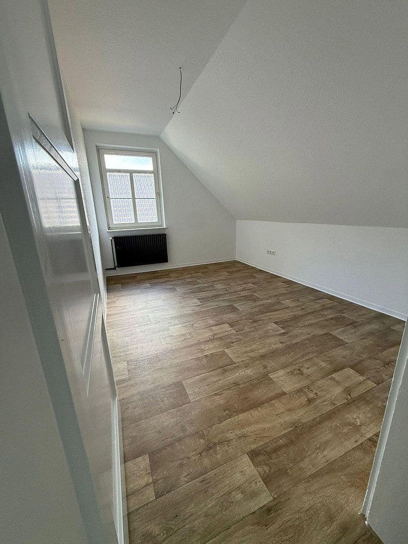 Prenájom bytu 5-izbový 95 m², Neuenkirchen-Vörden, Dolné Sasko Prenájom bytu 5-izbový 95 m², Neuenkirchen-Vörden, Dolné Sasko