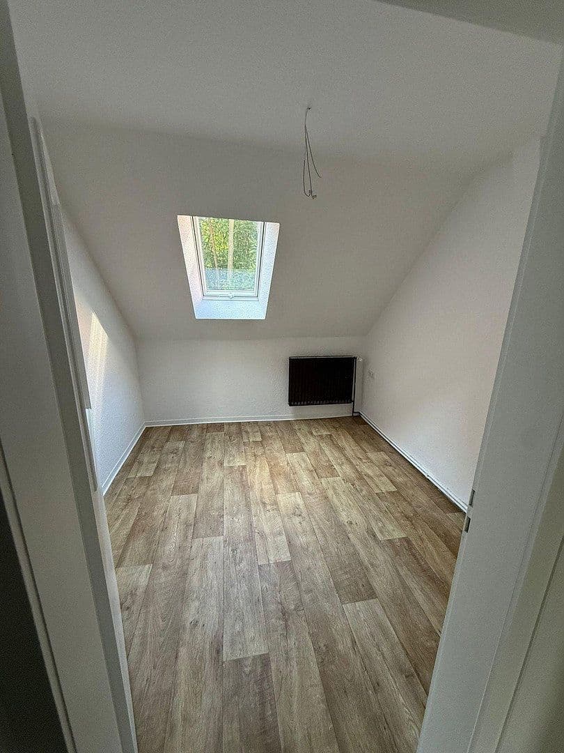 Prenájom bytu 5-izbový 95 m², Neuenkirchen-Vörden, Dolné Sasko Prenájom bytu 5-izbový 95 m², Neuenkirchen-Vörden, Dolné Sasko