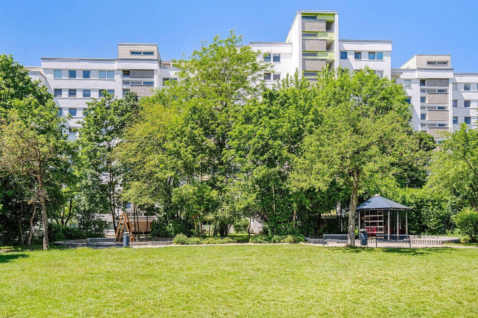 Predaj bytu 2-izbový 60 m², Wittelsbacherstraße 38, Germering, Bavorsko Predaj bytu 2-izbový 60 m², Wittelsbacherstraße 38, Germering, Bavorsko