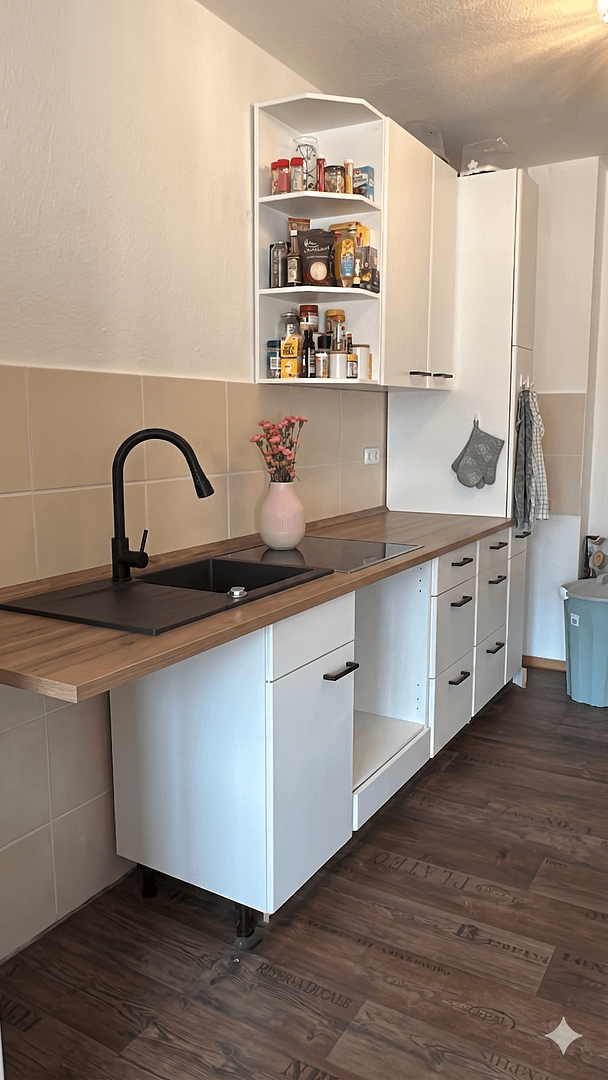 Prenájom bytu 1-izbový 59 m², Cottbus, Brandenbursko Prenájom bytu 1-izbový 59 m², Cottbus, Brandenbursko