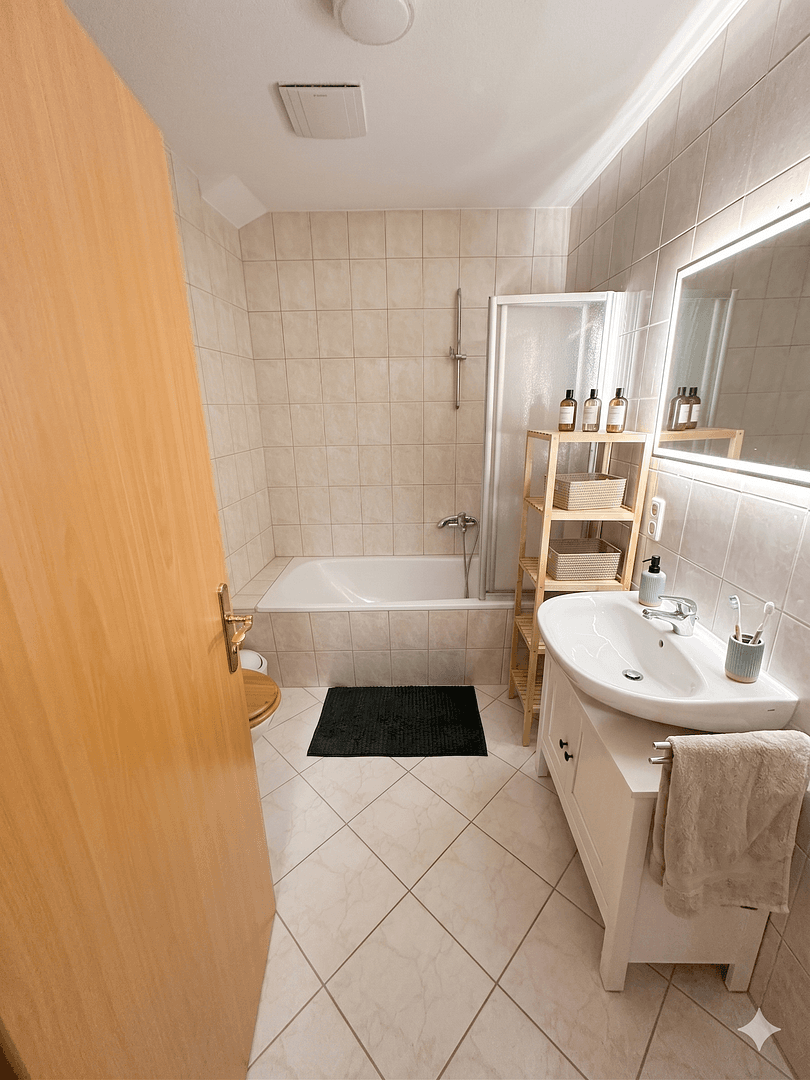 Prenájom bytu 1-izbový 59 m², Cottbus, Brandenbursko Prenájom bytu 1-izbový 59 m², Cottbus, Brandenbursko