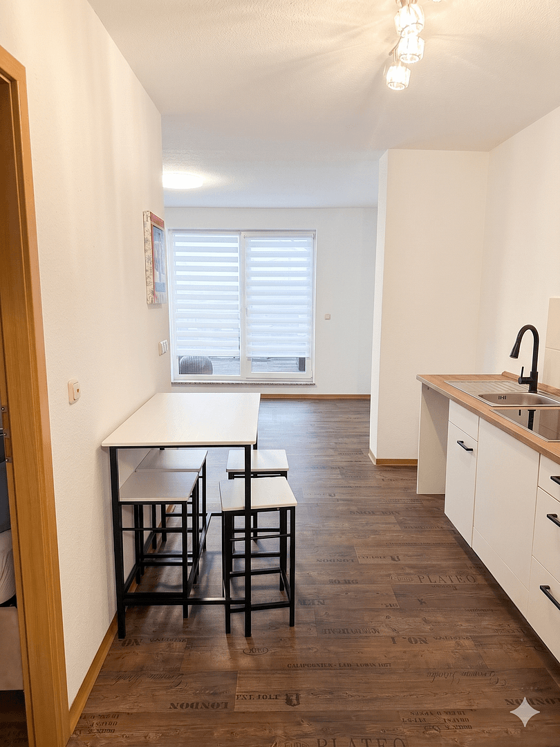 Prenájom bytu 1-izbový 59 m², Cottbus, Brandenbursko Prenájom bytu 1-izbový 59 m², Cottbus, Brandenbursko
