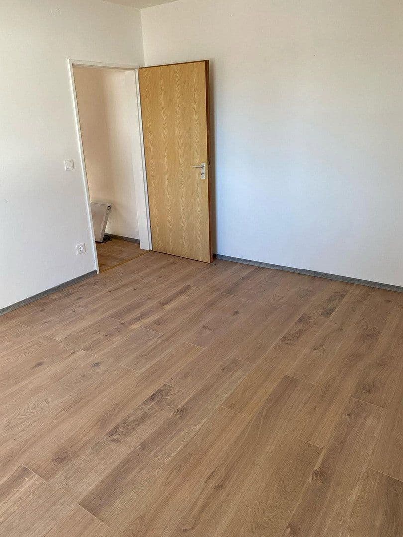 Prenájom bytu 4-izbový 101 m², Dr.-Wachler-Weg 37, Goslar, Dolné Sasko Prenájom bytu 4-izbový 101 m², Dr.-Wachler-Weg 37, Goslar, Dolné Sasko