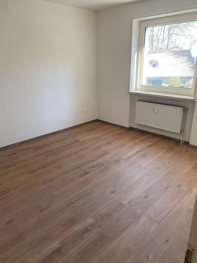 Prenájom bytu 4-izbový 101 m², Dr.-Wachler-Weg 37, Goslar, Dolné Sasko Prenájom bytu 4-izbový 101 m², Dr.-Wachler-Weg 37, Goslar, Dolné Sasko