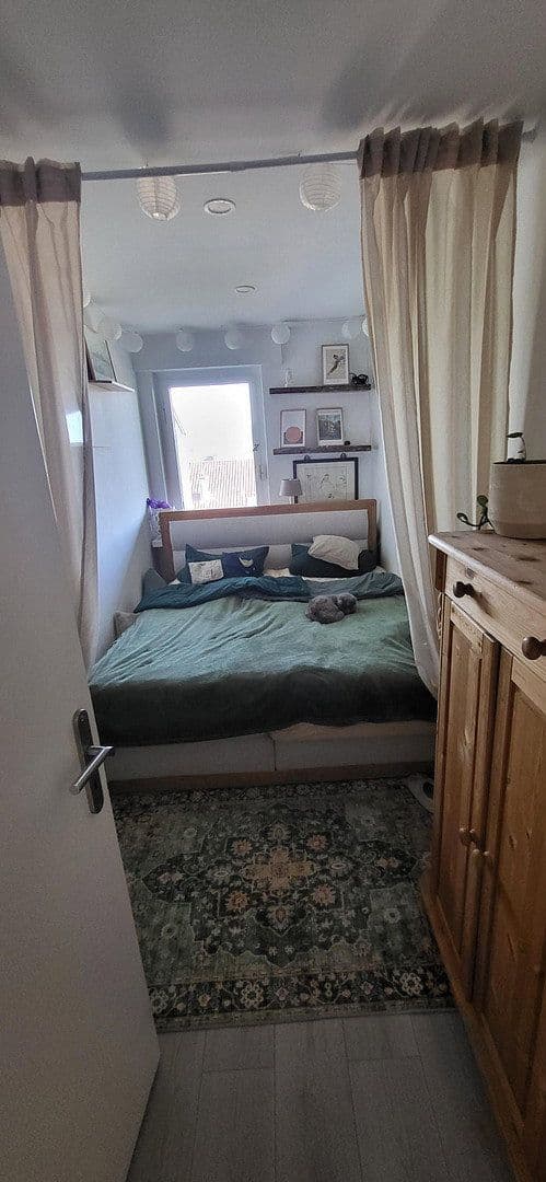 Prenájom bytu 3-izbový 80 m², Oberer Wingertweg 8, Baden-Württemberg - Pforzheim, Bádensko-Wurttembersko Prenájom bytu 3-izbový 80 m², Oberer Wingertweg 8, Baden-Württemberg - Pforzheim, Bádensko-Wurttembersko