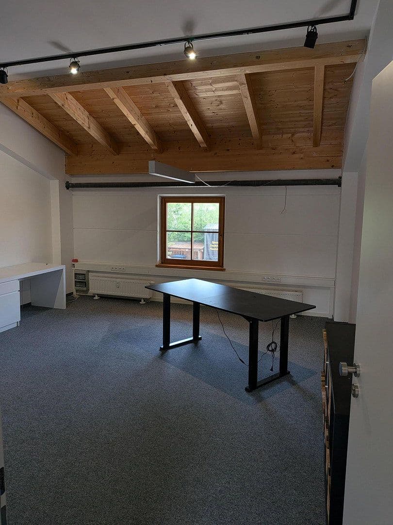 Prenájom kancelárie 35 m², Kieferfelden, Bavorsko Prenájom kancelárie 35 m², Kieferfelden, Bavorsko
