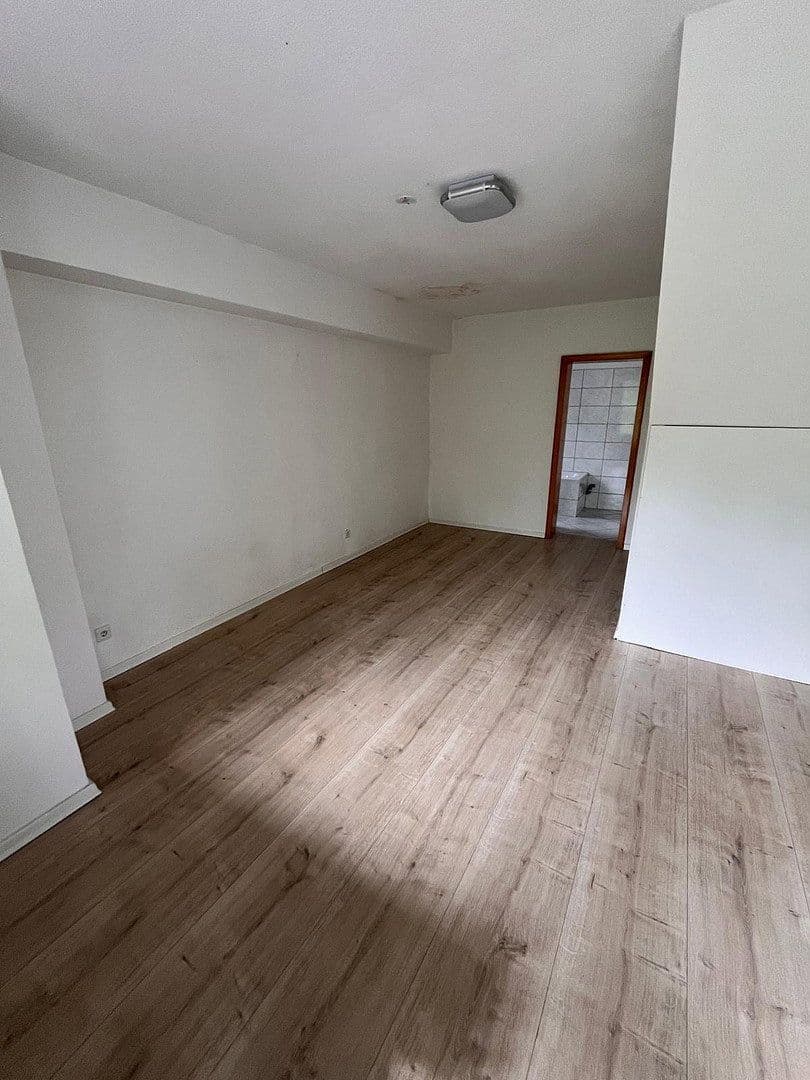 Prenájom domu 125 m², pozemek 1 m², Roßbach (Wied), Porýnie-Falcko Prenájom domu 125 m², pozemek 1 m², Roßbach (Wied), Porýnie-Falcko