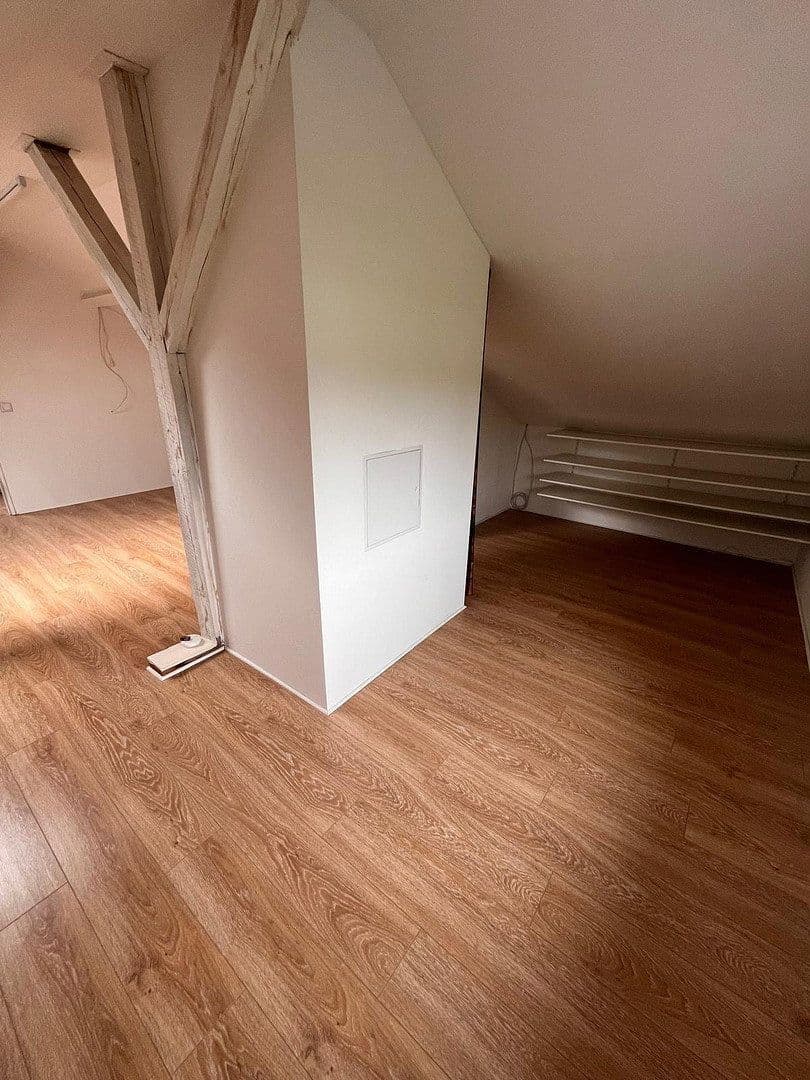 Prenájom domu 125 m², pozemek 1 m², Roßbach (Wied), Porýnie-Falcko Prenájom domu 125 m², pozemek 1 m², Roßbach (Wied), Porýnie-Falcko