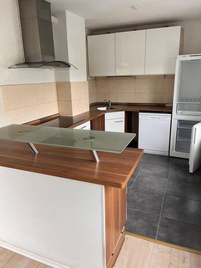 Prenájom domu 125 m², pozemek 1 m², Roßbach (Wied), Porýnie-Falcko Prenájom domu 125 m², pozemek 1 m², Roßbach (Wied), Porýnie-Falcko