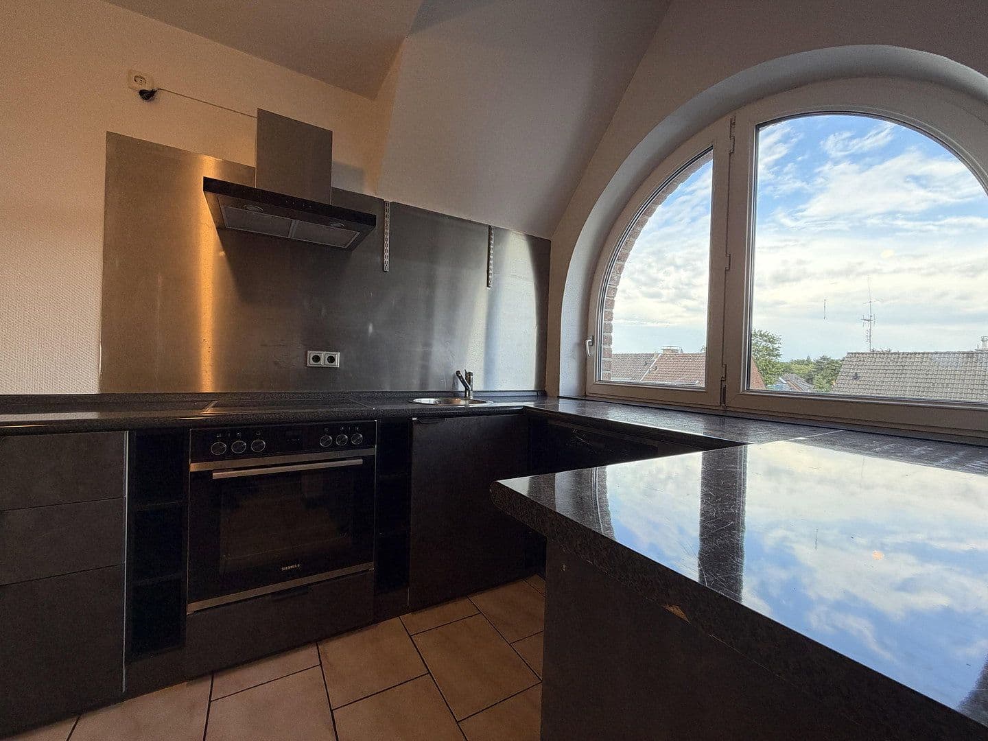 Predaj bytu 3-izbový 105 m², Oberhausen, Severné Porýnie - Westfálsko Predaj bytu 3-izbový 105 m², Oberhausen, Severné Porýnie - Westfálsko
