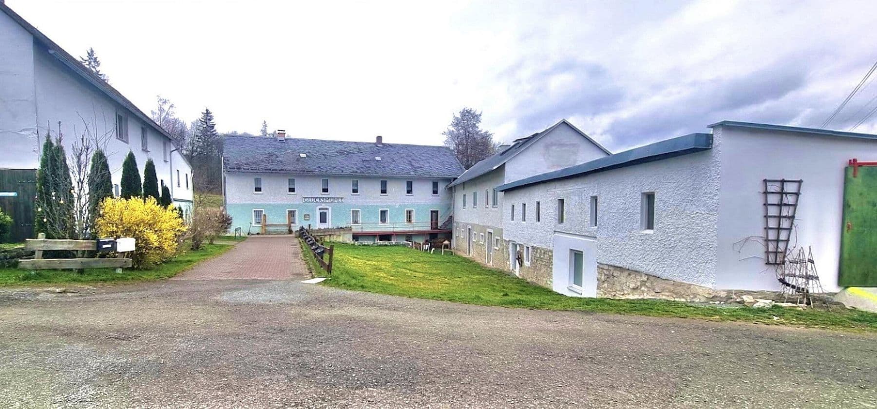 Predaj domu 393 m², pozemek 32.368 m², Schleiz, Durínsko Predaj domu 393 m², pozemek 32.368 m², Schleiz, Durínsko