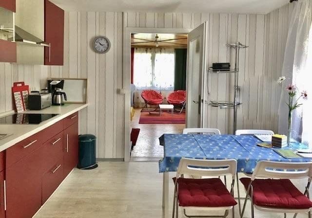 Predaj domu 393 m², pozemek 32.368 m², Schleiz, Durínsko Predaj domu 393 m², pozemek 32.368 m², Schleiz, Durínsko