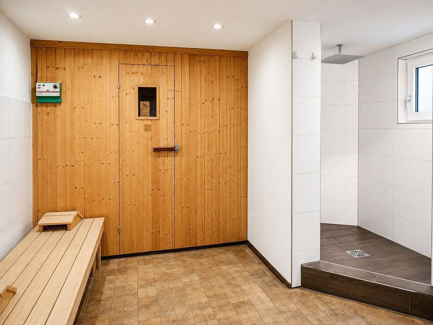 Predaj domu 258 m², pozemek 1.080 m², Welzheim, Bádensko-Wurttembersko Predaj domu 258 m², pozemek 1.080 m², Welzheim, Bádensko-Wurttembersko