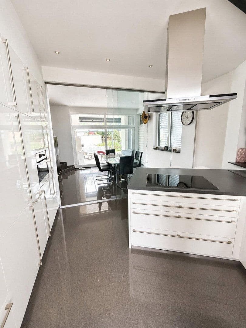 Predaj domu 258 m², pozemek 1.080 m², Welzheim, Bádensko-Wurttembersko Predaj domu 258 m², pozemek 1.080 m², Welzheim, Bádensko-Wurttembersko