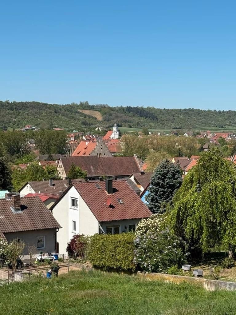 Predaj domu 180 m², pozemek 624 m², Sommerhausen, Bavorsko Predaj domu 180 m², pozemek 624 m², Sommerhausen, Bavorsko