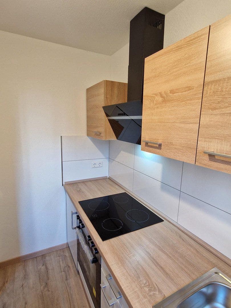 Prenájom bytu 2-izbový 33 m², Schlosserstr. 16, Rastatt, Bádensko-Wurttembersko Prenájom bytu 2-izbový 33 m², Schlosserstr. 16, Rastatt, Bádensko-Wurttembersko