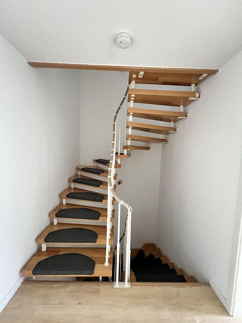 Prenájom domu 150 m², pozemek 179 m², Twedter Feld 36b, Flensburg, Šlezvicko-Holštajnsko Prenájom domu 150 m², pozemek 179 m², Twedter Feld 36b, Flensburg, Šlezvicko-Holštajnsko