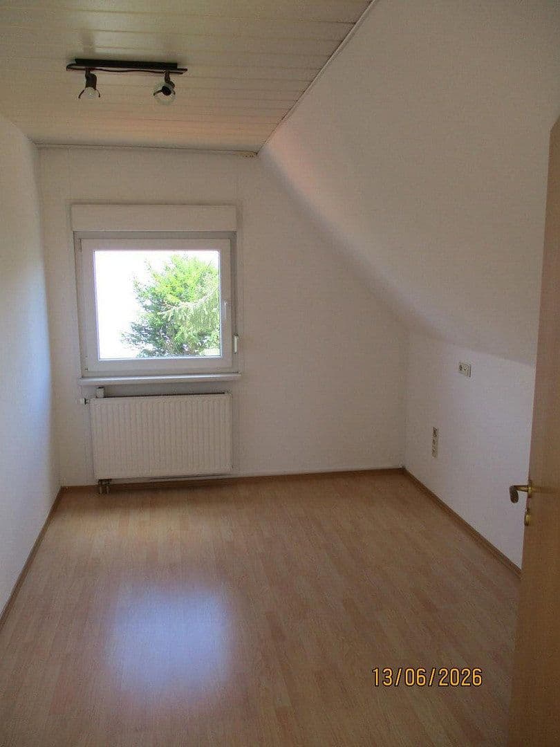 Prenájom domu 132 m², pozemek 490 m², Friedberg (Hessen), Hesensko Prenájom domu 132 m², pozemek 490 m², Friedberg (Hessen), Hesensko