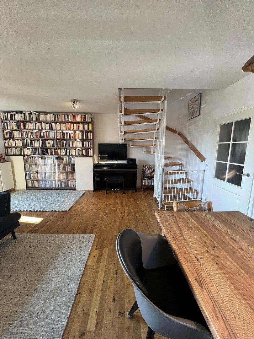 Predaj bytu 4-izbový 92 m², Wehrstr. 2a, Nidderau, Hesensko Predaj bytu 4-izbový 92 m², Wehrstr. 2a, Nidderau, Hesensko
