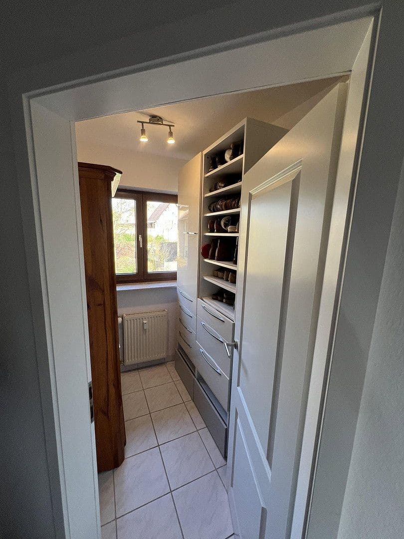 Predaj bytu 4-izbový 92 m², Wehrstr. 2a, Nidderau, Hesensko Predaj bytu 4-izbový 92 m², Wehrstr. 2a, Nidderau, Hesensko