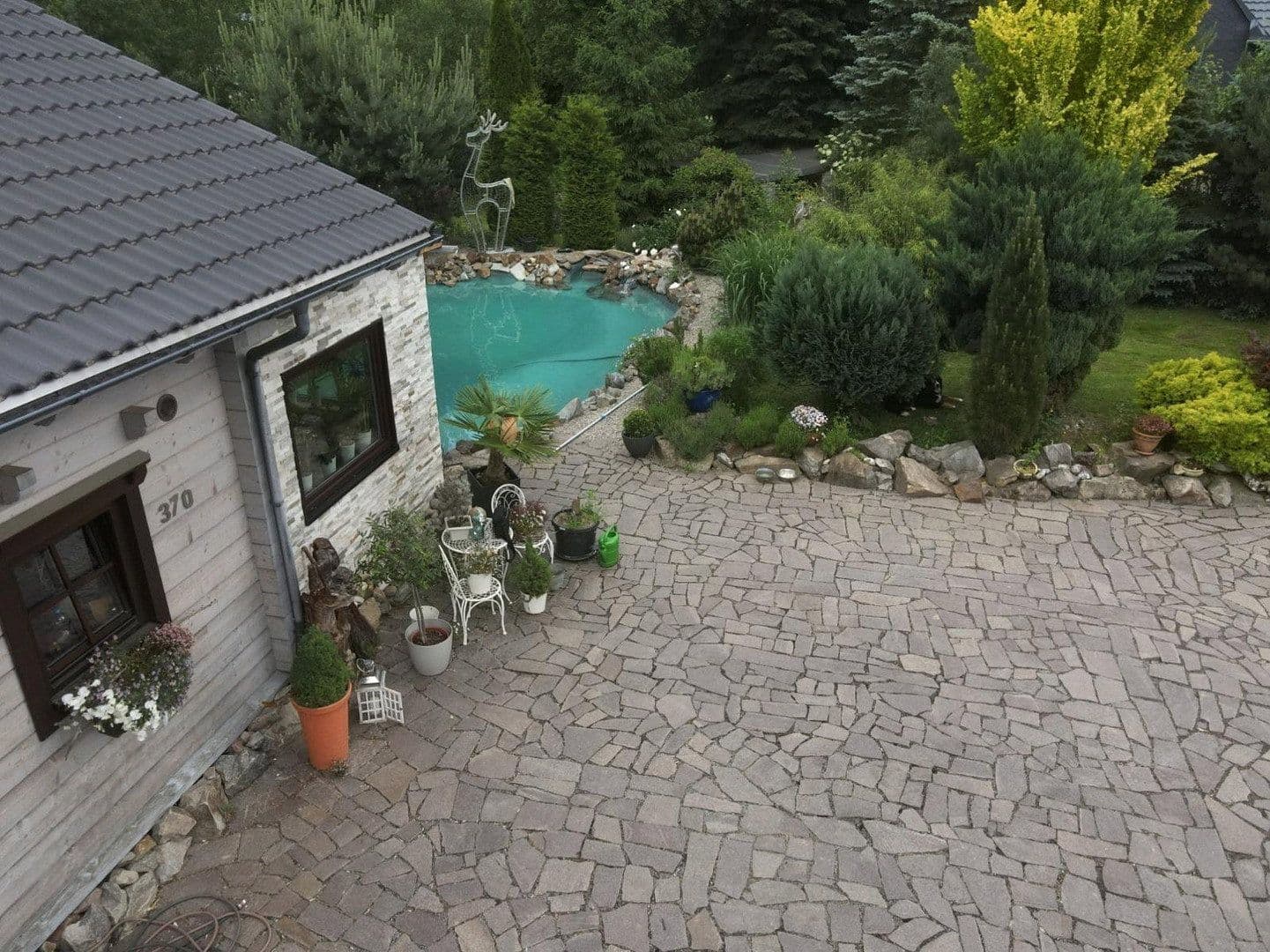 Predaj domu 100 m², pozemek 2.000 m², Limbacherstr.370, Chemnitz, Sasko Predaj domu 100 m², pozemek 2.000 m², Limbacherstr.370, Chemnitz, Sasko