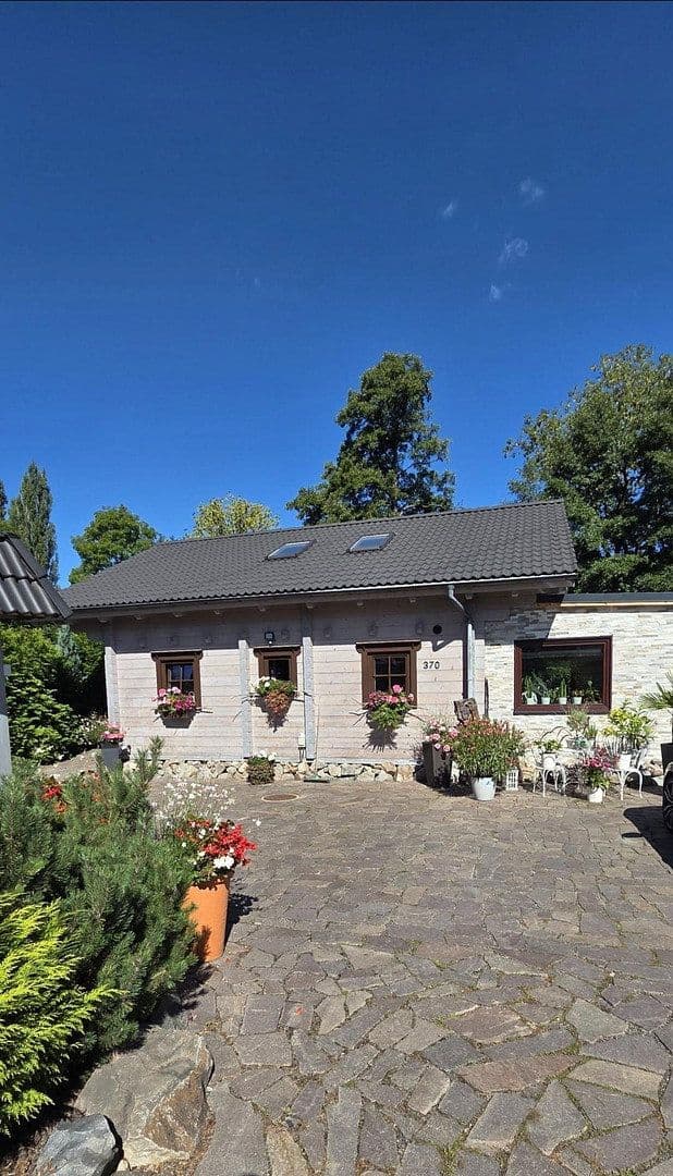 Predaj domu 100 m², pozemek 2.000 m², Limbacherstr.370, Chemnitz, Sasko Predaj domu 100 m², pozemek 2.000 m², Limbacherstr.370, Chemnitz, Sasko