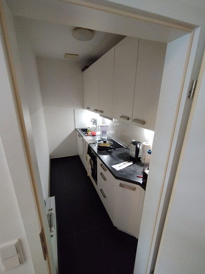 Prenájom bytu 2-izbový 42 m², Frankfurt am Main, Hesensko Prenájom bytu 2-izbový 42 m², Frankfurt am Main, Hesensko