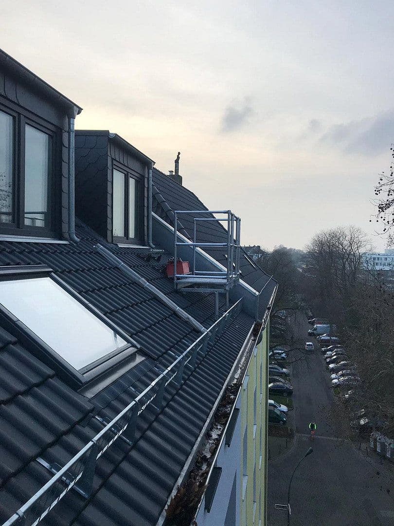Predaj domu 879 m², pozemek 259 m², Färberstr. 116, Düsseldorf, Severné Porýnie - Westfálsko Predaj domu 879 m², pozemek 259 m², Färberstr. 116, Düsseldorf, Severné Porýnie - Westfálsko