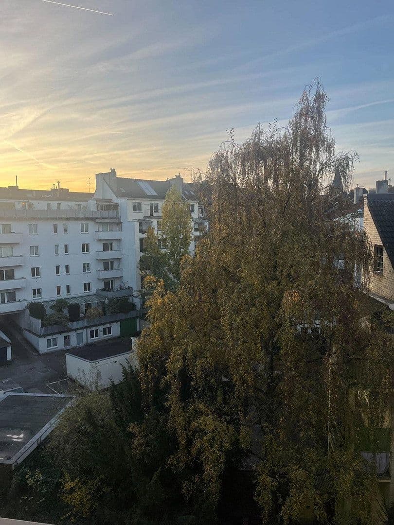Predaj domu 879 m², pozemek 259 m², Färberstr. 116, Düsseldorf, Severné Porýnie - Westfálsko Predaj domu 879 m², pozemek 259 m², Färberstr. 116, Düsseldorf, Severné Porýnie - Westfálsko