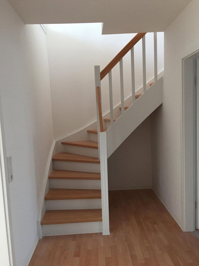 Predaj domu 879 m², pozemek 259 m², Färberstr. 116, Düsseldorf, Severné Porýnie - Westfálsko Predaj domu 879 m², pozemek 259 m², Färberstr. 116, Düsseldorf, Severné Porýnie - Westfálsko